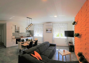 Downtown & Beach Apartment Central